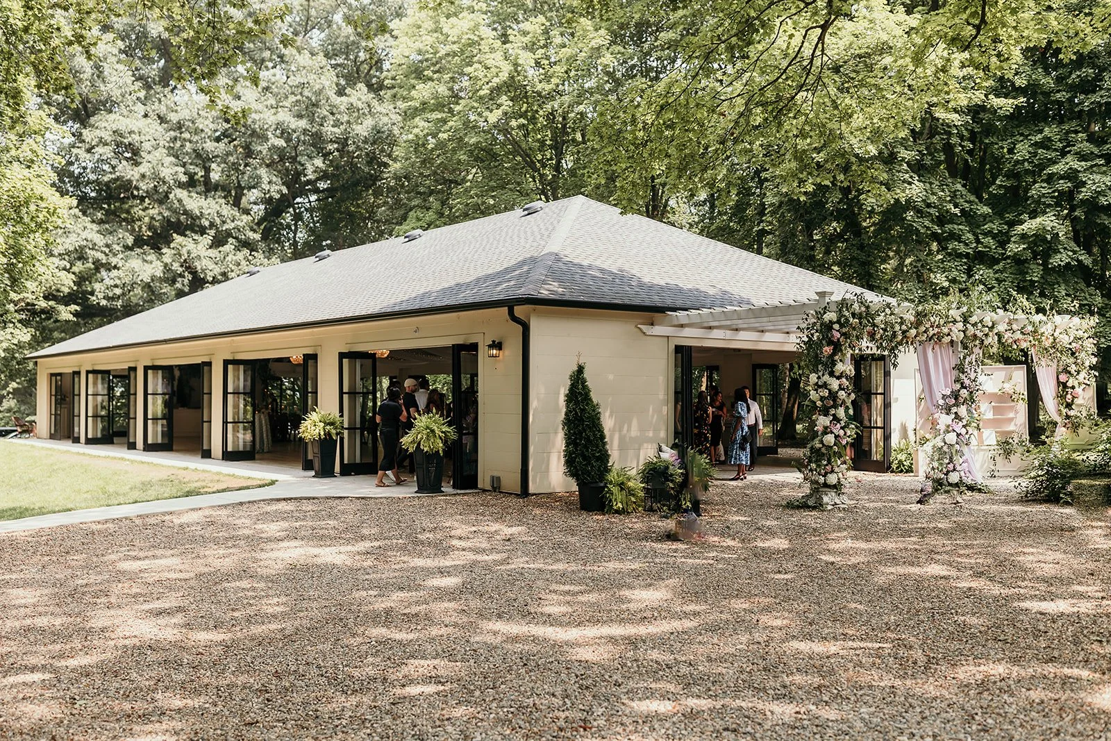 Greencrest Manor for European Style and Tranquil Gardens